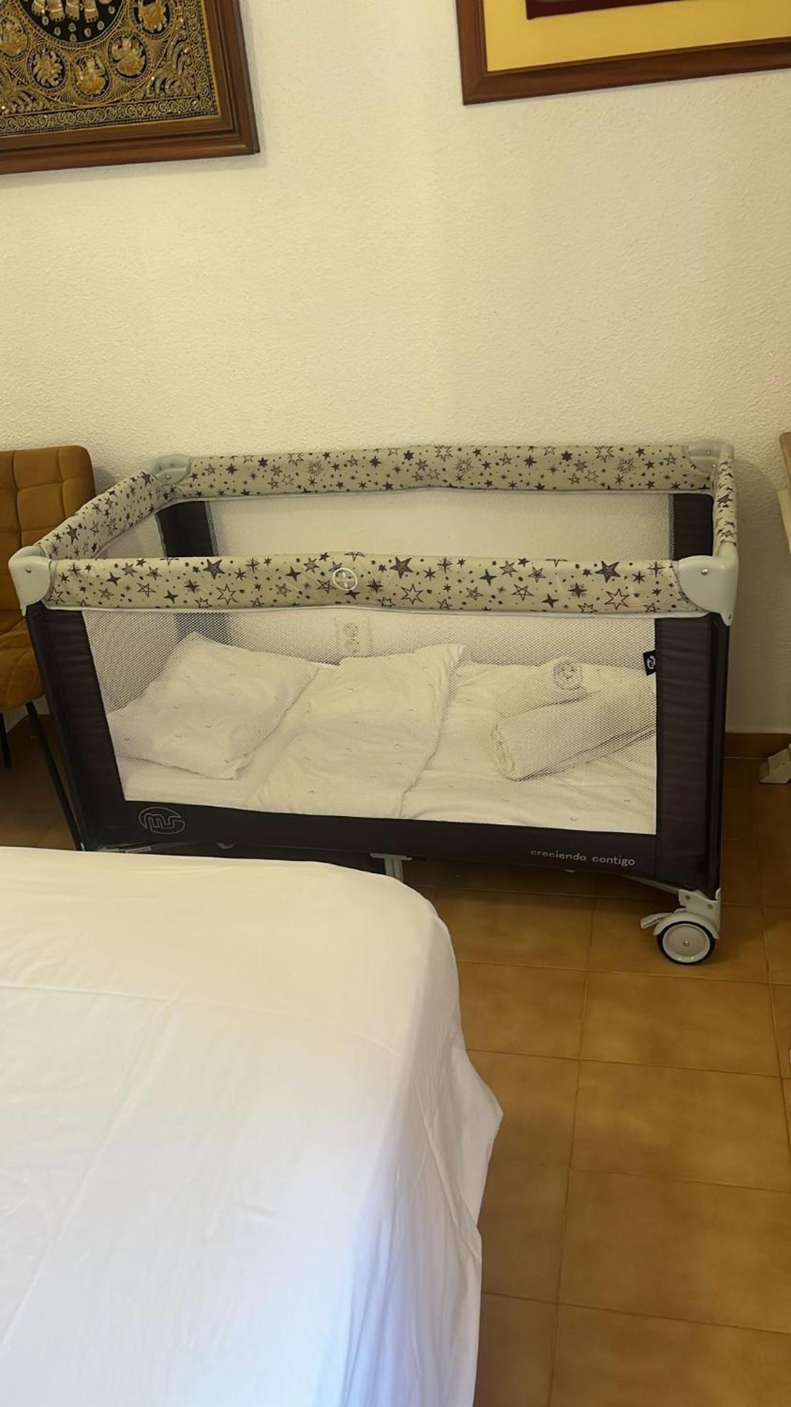 Chalet Adosado En Urbanizacion Con Precioso Jardin Дения Экстерьер фото